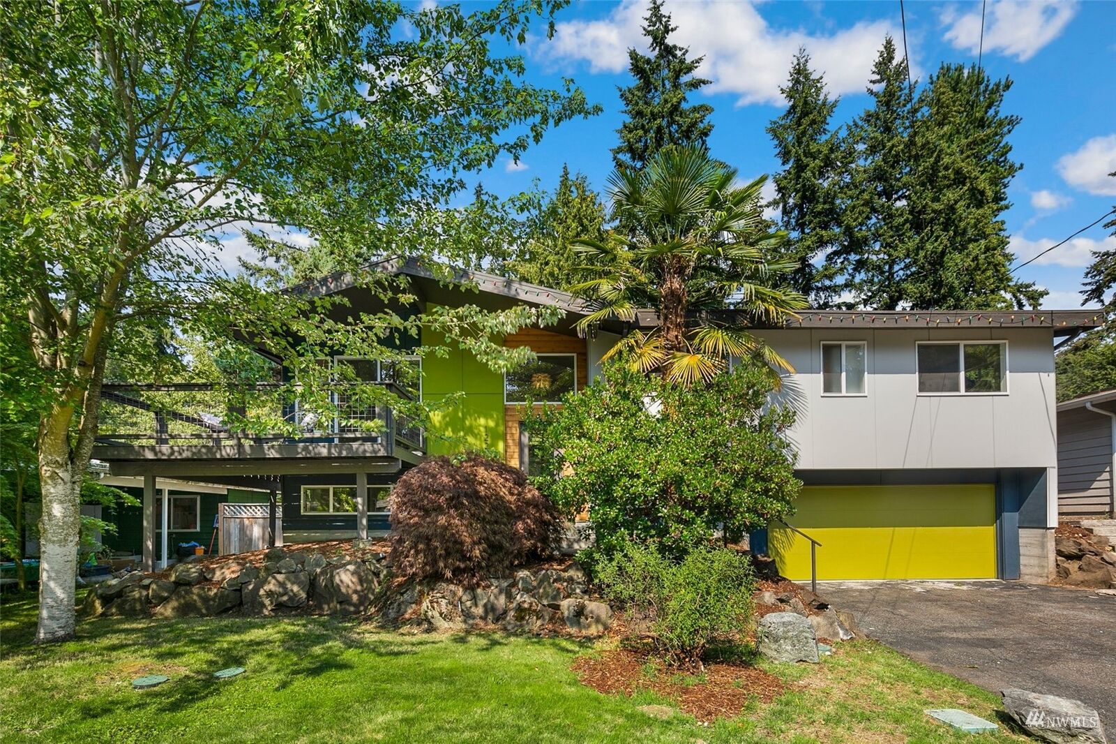 Property Photo:  122 NE 158th Street  WA 98155 