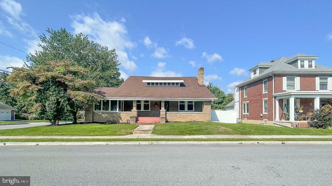 Property Photo: 207 Glen Street PA 17201
