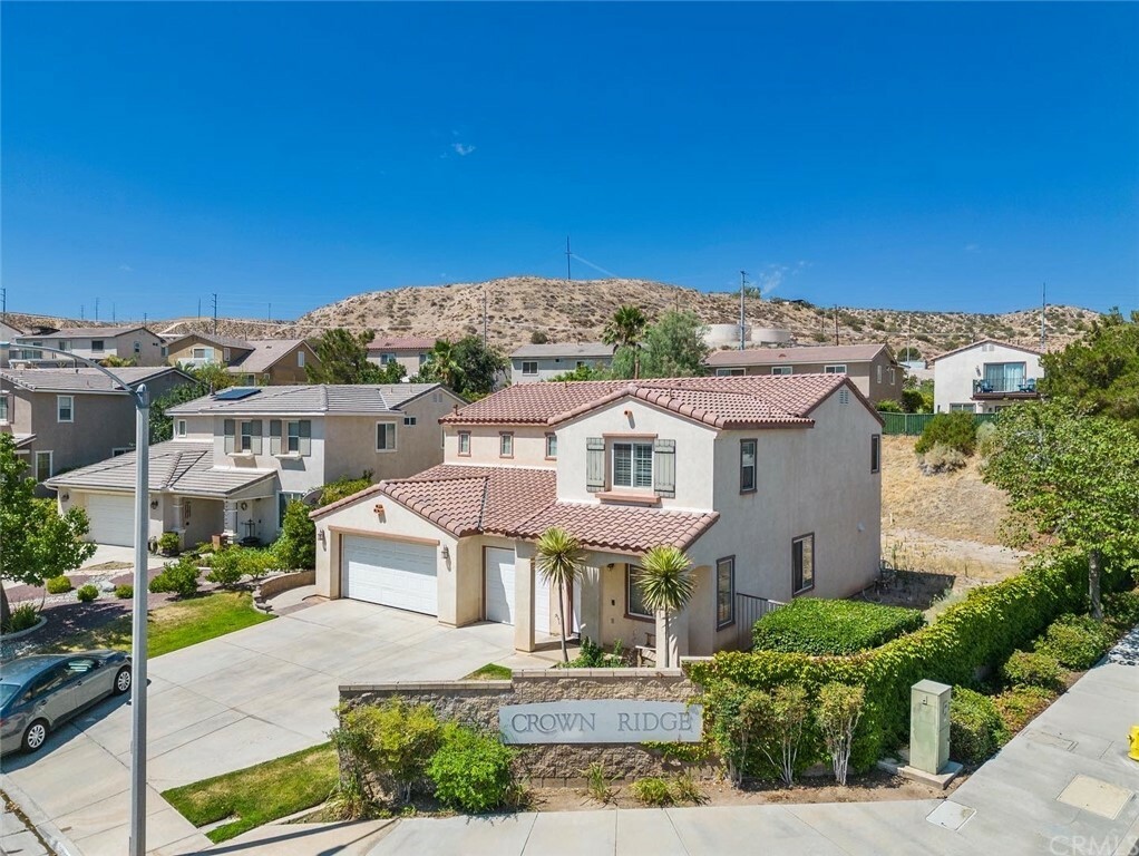 Property Photo:  38367 Bonino Drive  CA 93551 