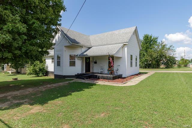 418 East Marvin Avenue  Fredericktown MO 63645 photo