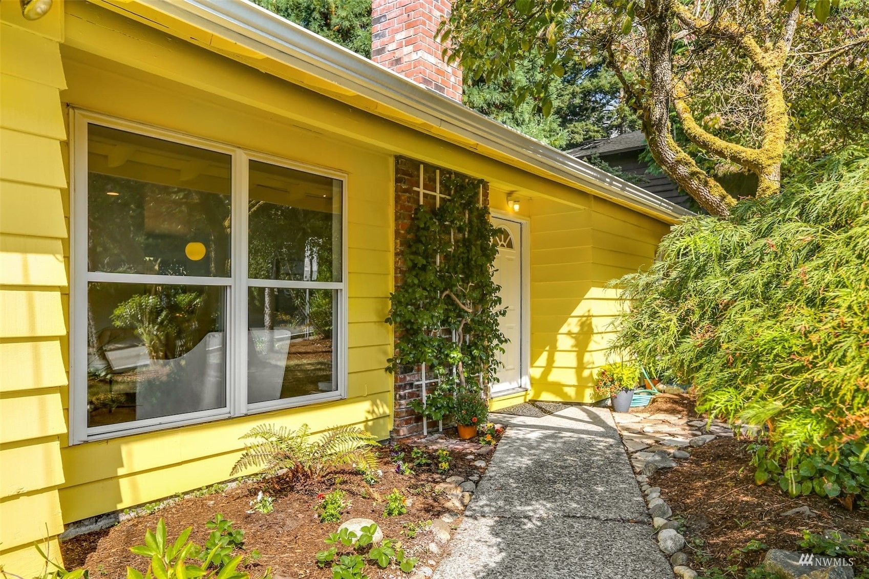 Property Photo:  15642 Main Street  WA 98008 