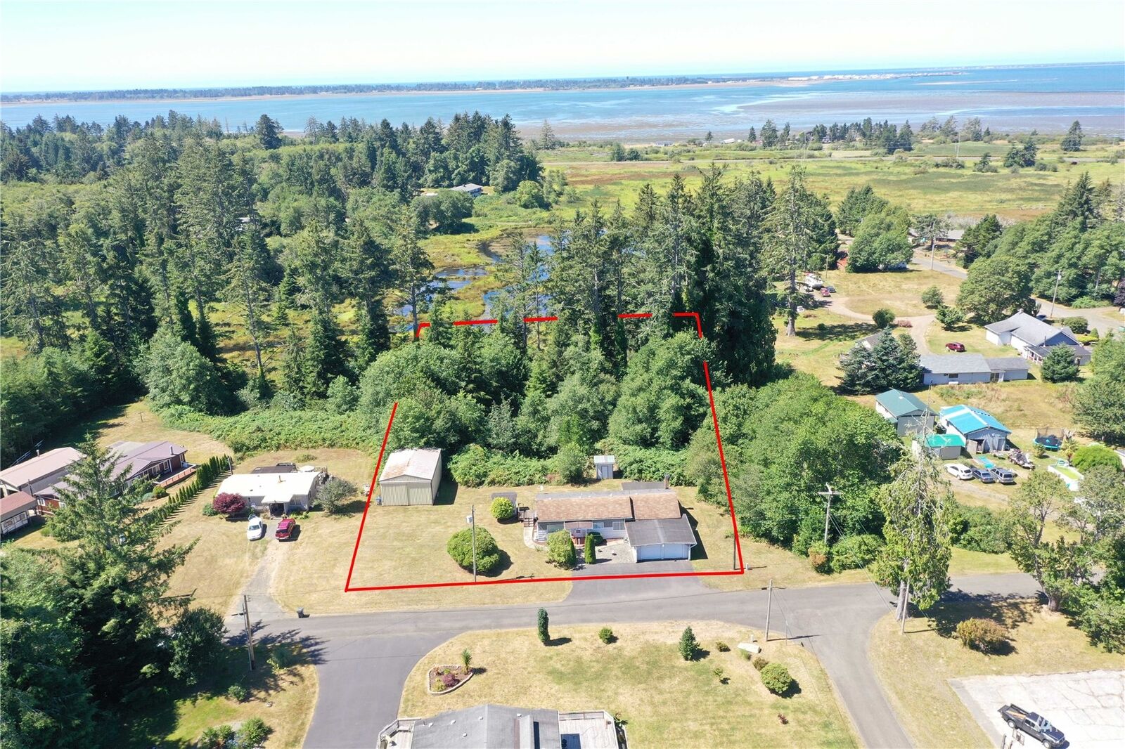 Property Photo:  54 Ocosta Sixth Street  WA 98520 