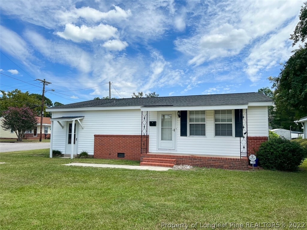 Property Photo: 1306 Godwin Avenue NC 28358