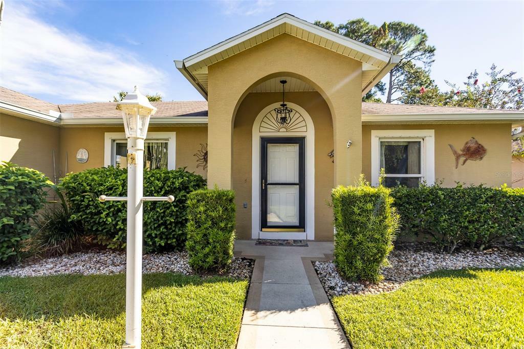 Property Photo:  61 Fallen Oak Lane  FL 32137 