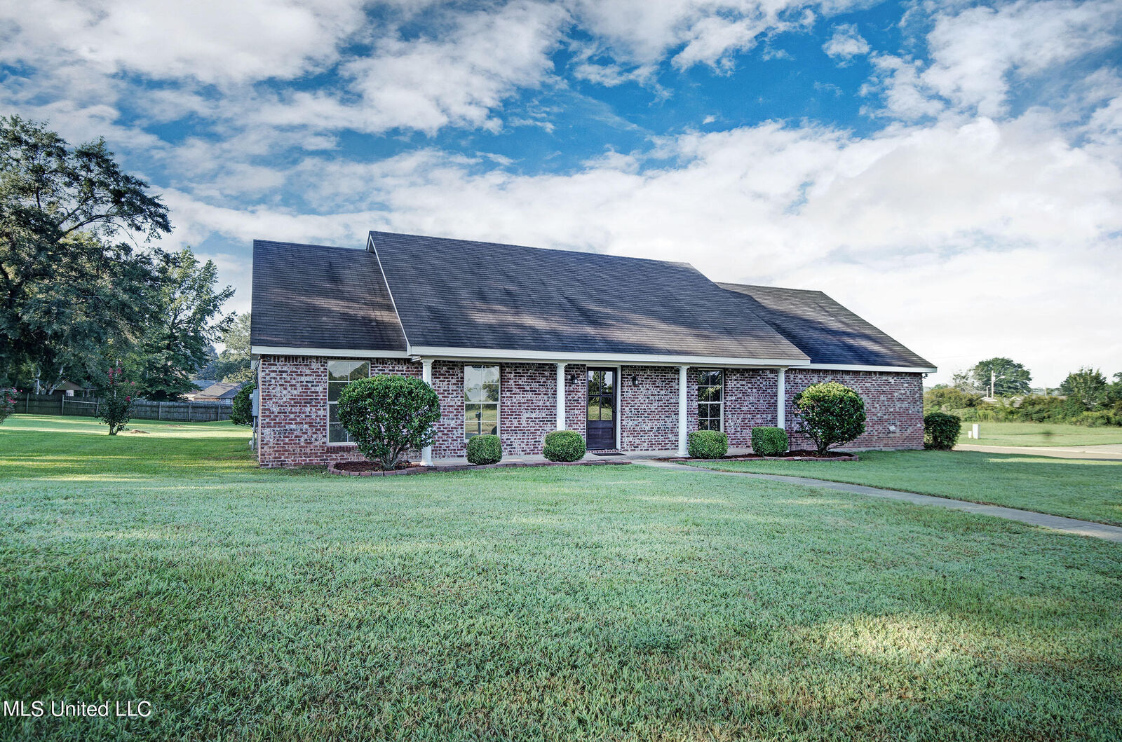 Property Photo:  129 Jody Drive  MS 39046 