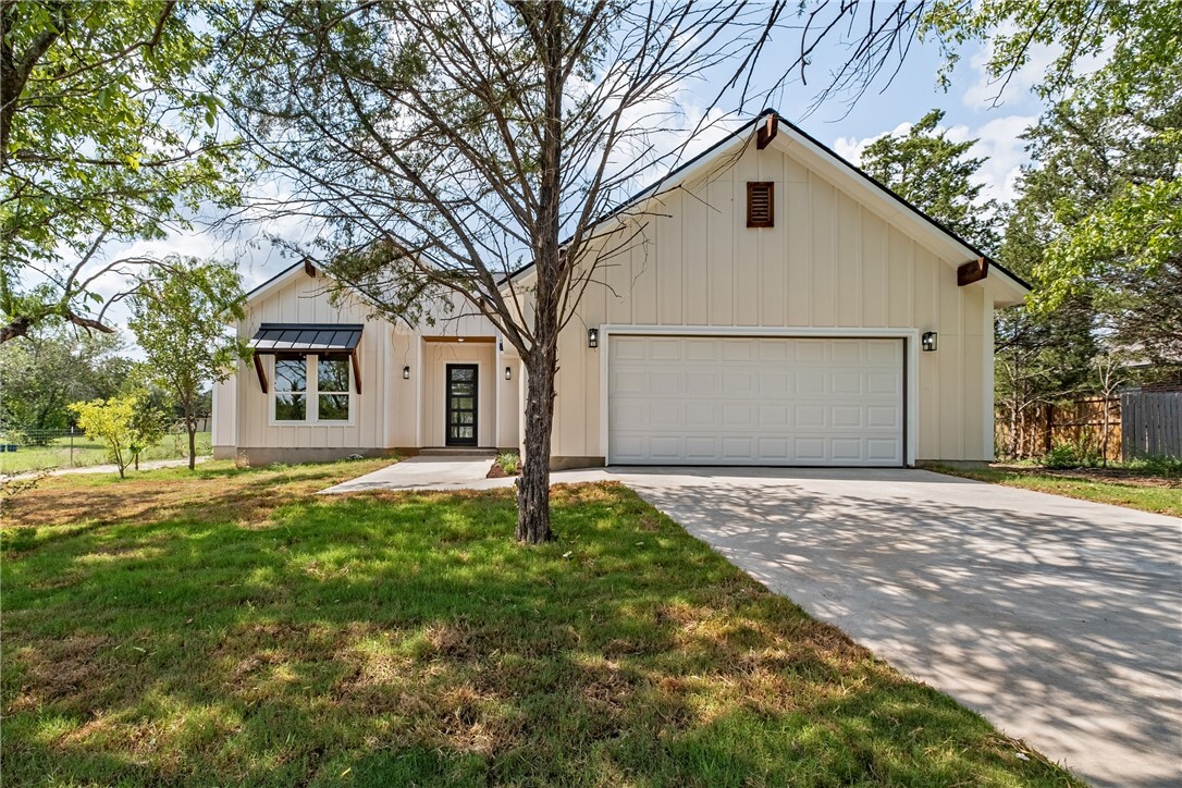 Property Photo: 117 Fredric Way TX 78602