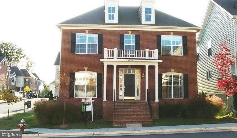 Property Photo:  8289 Laurel Heights Loop  VA 22079 