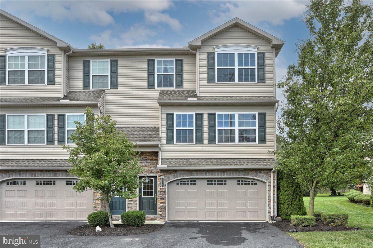 Property Photo: 128 Old Schoolhouse Lane PA 17055