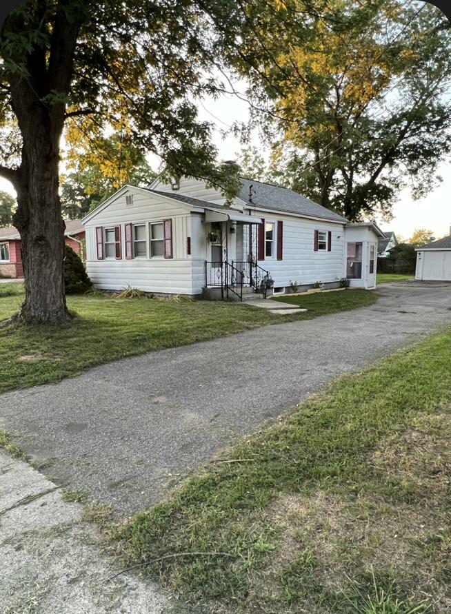 Property Photo:  235 Floyd Street SW  MI 49548 