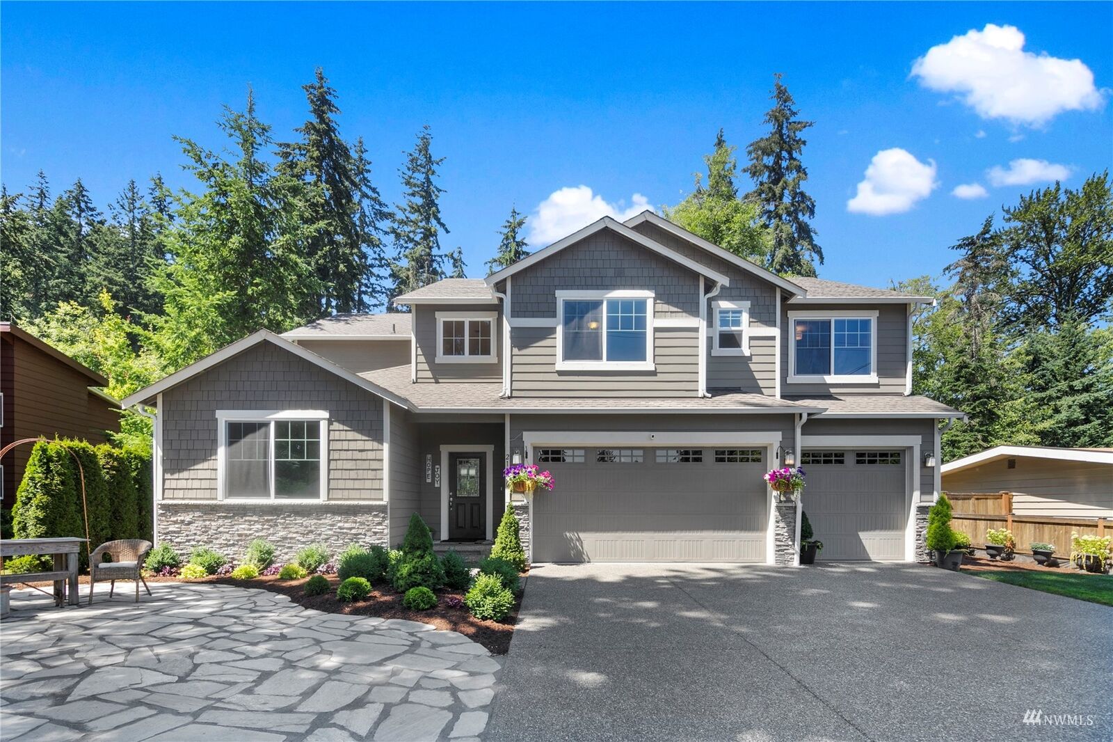 Property Photo:  21816 Vine Road  WA 98036 