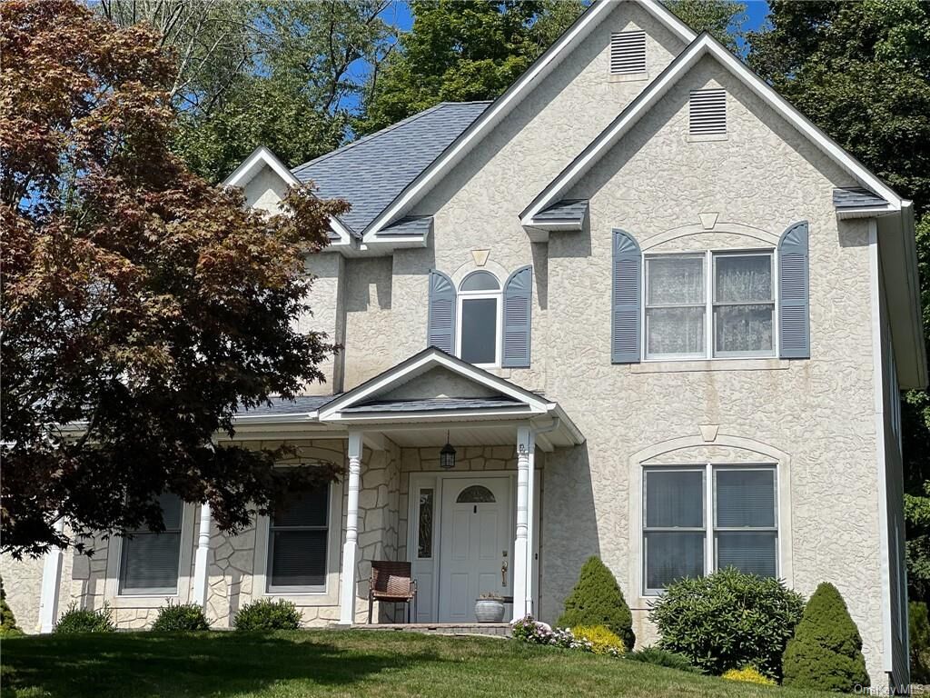 Home for sale in Warwick 22 Valley View Circle, Warwick, NY 10990