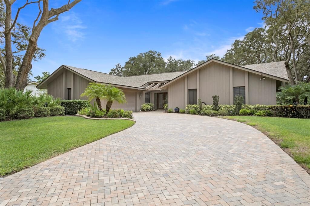 Property Photo:  2857 Pheasant Run  FL 33759 