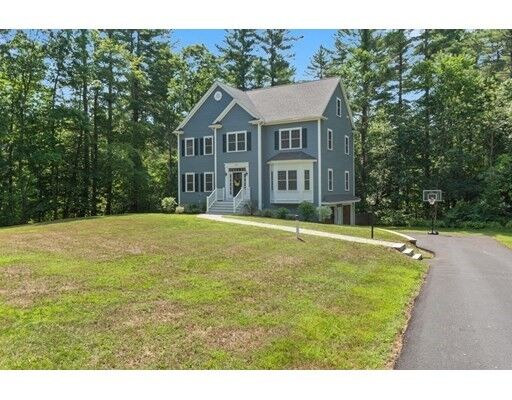 Property Photo: 590 Wethersfield St MA 01969