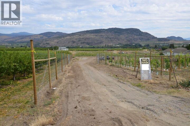 Property Photo: 5259 Sumac Drive BC V0H 1T1