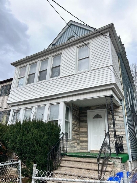 Property Photo: 821 Parker St NJ 07104