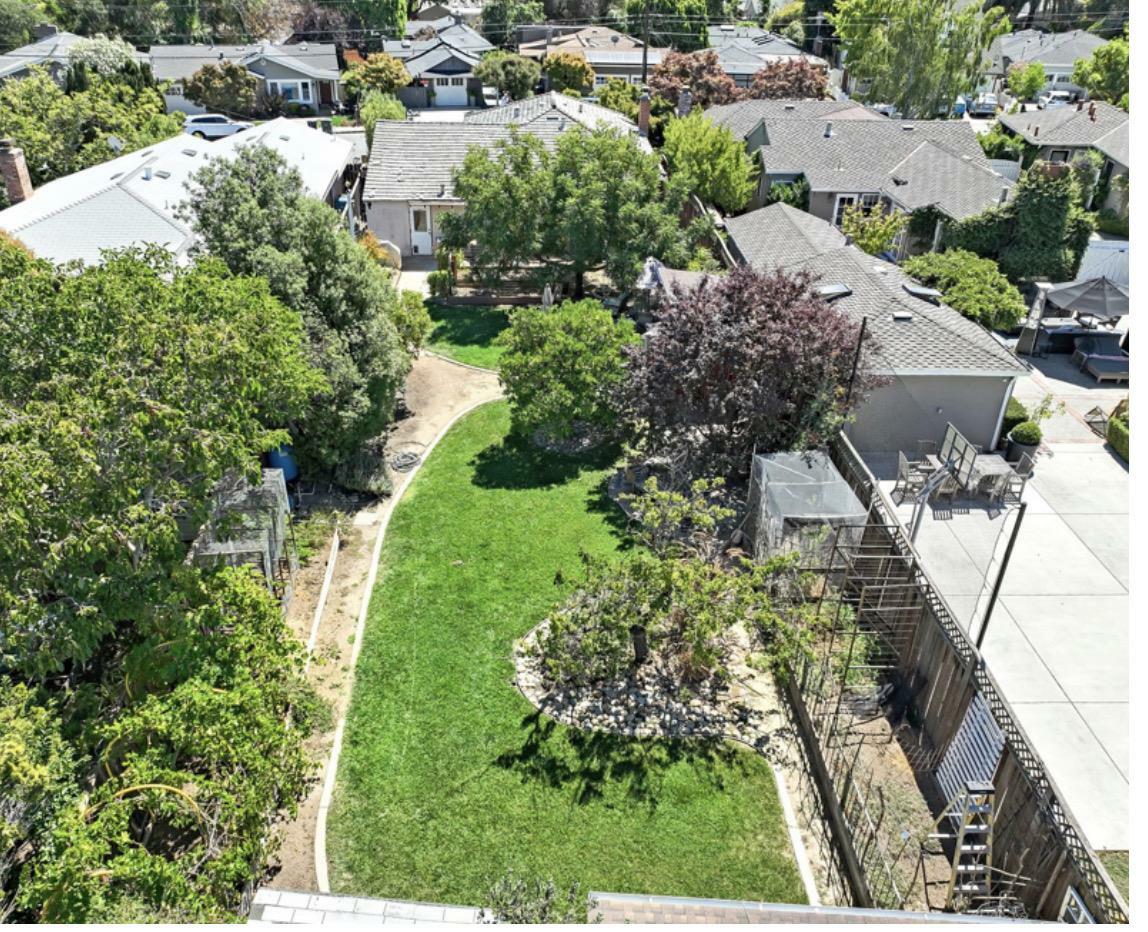 Property Photo:  2116 Greenwood Avenue  CA 94070 