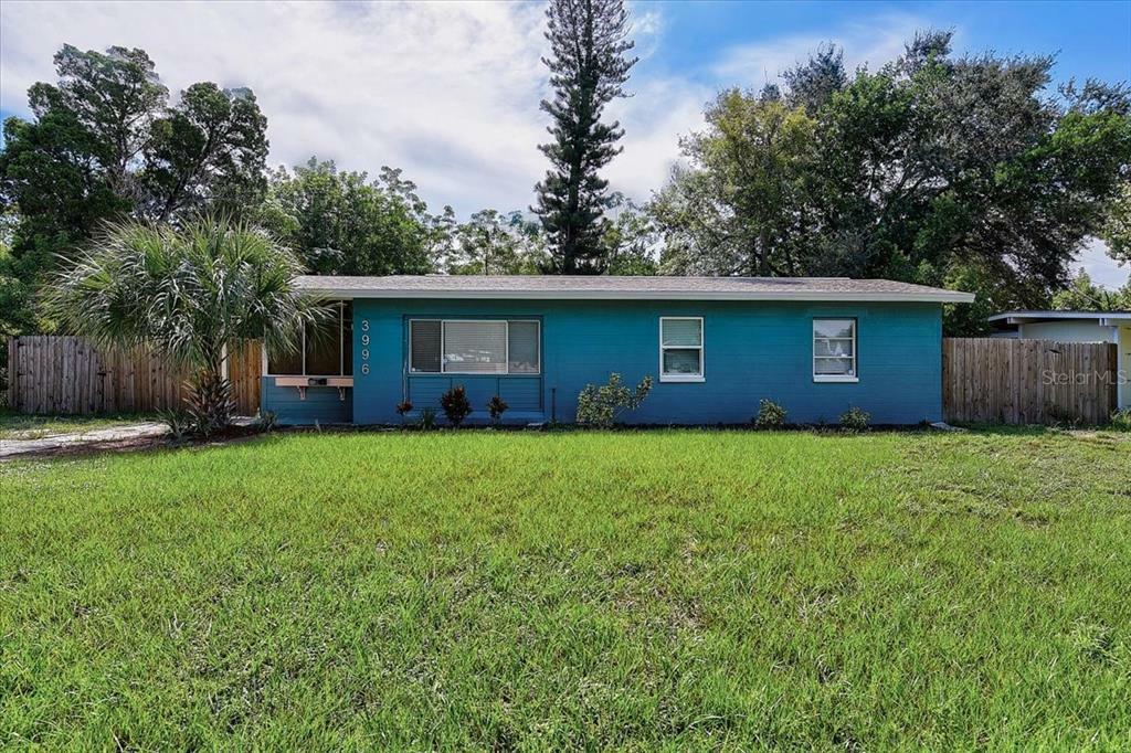 Property Photo:  3996 Neptune Drive SE  FL 33705 