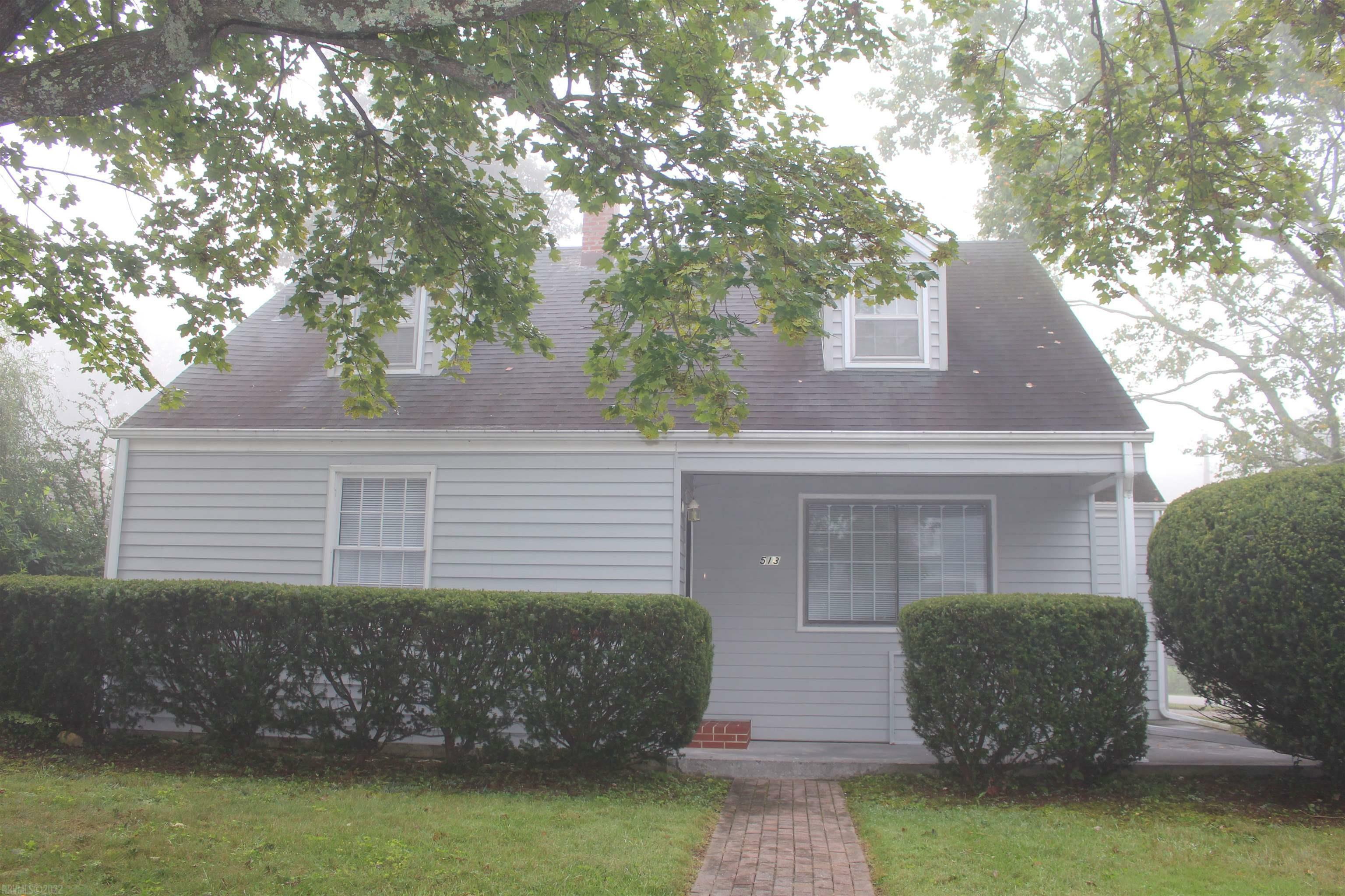 Property Photo:  513 Fairview Avenue  VA 24060 