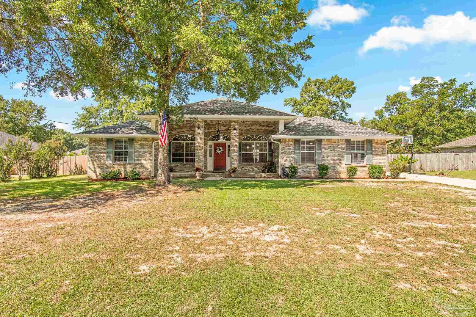 Property Photo: 5329 Richardson St FL 32570