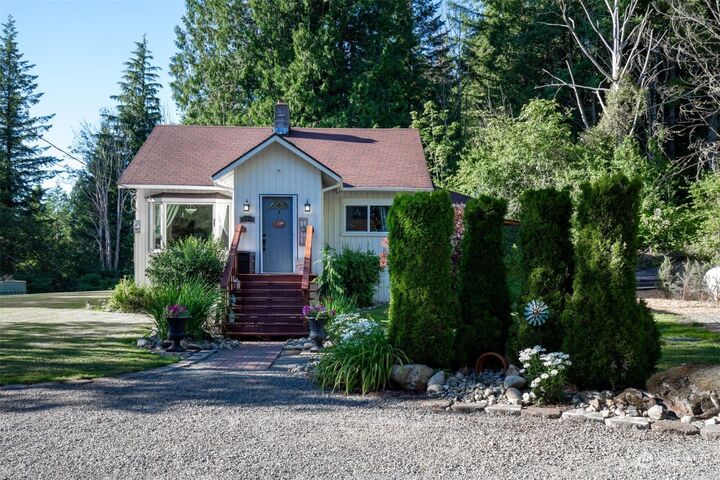 Property Photo: 35210 SE 257th Street WA 98051