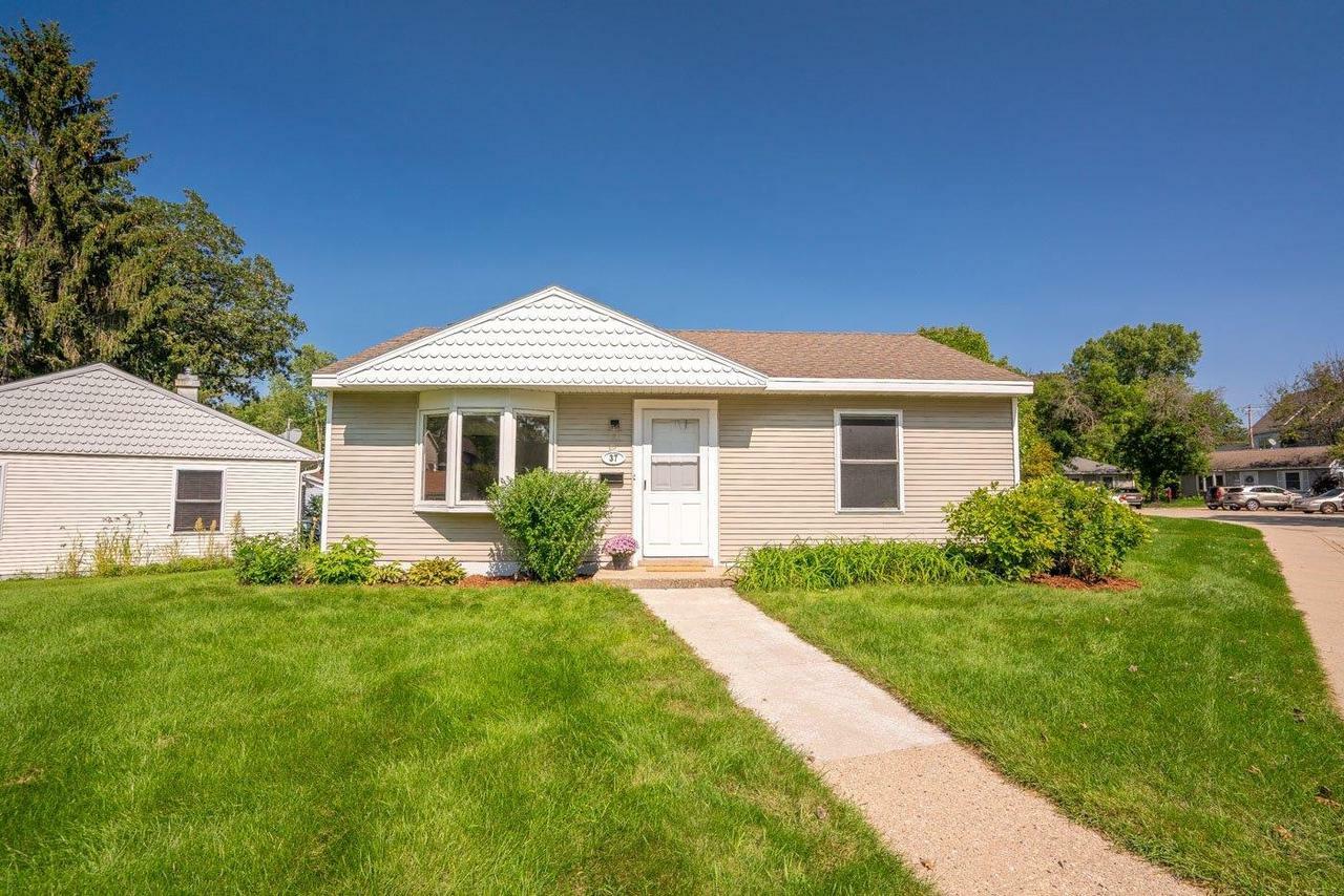 Property Photo:  37 Craig Ave  WI 53705 