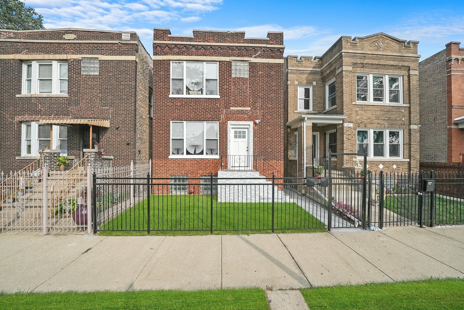 Property Photo:  1521 N Keating Avenue  IL 60651 