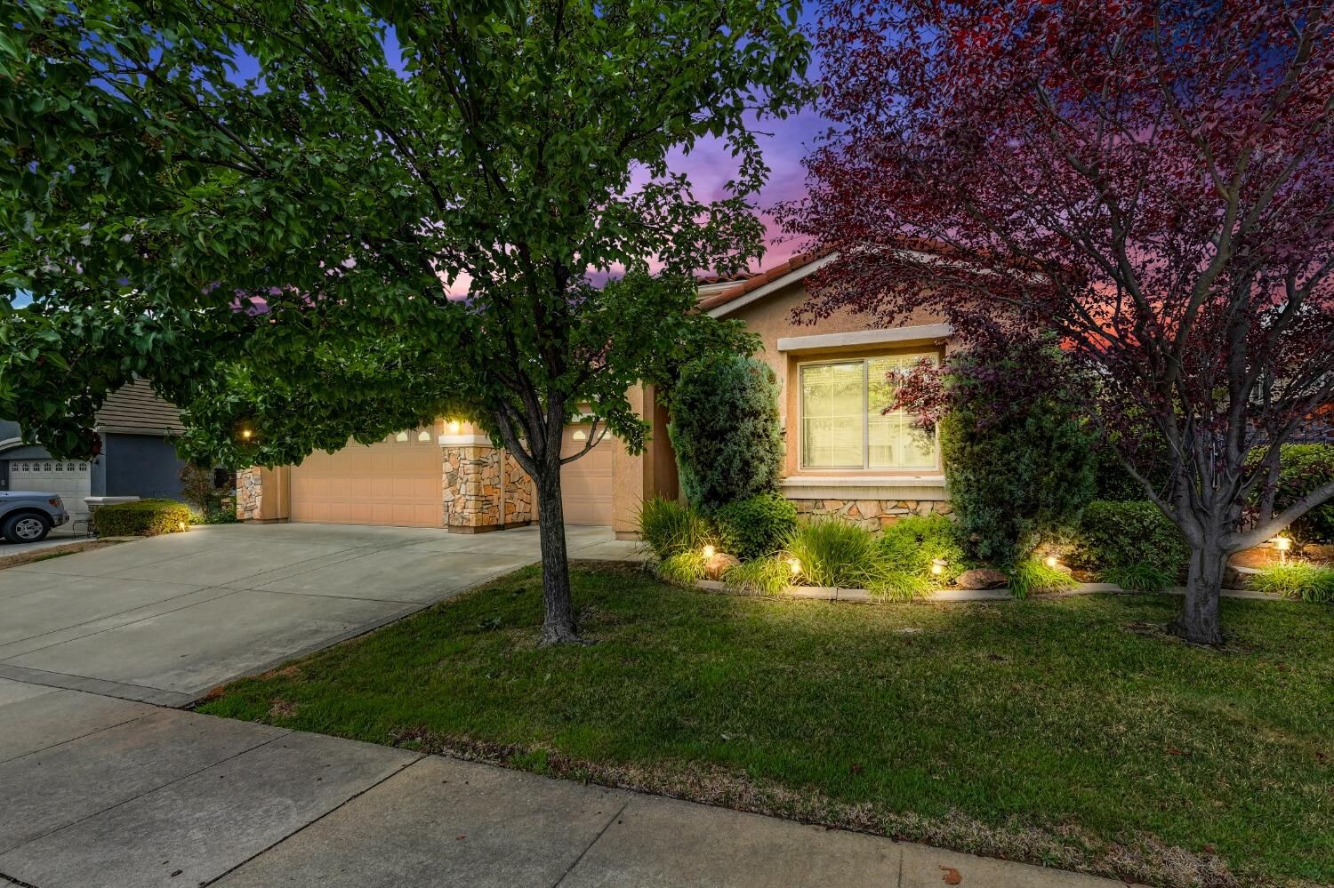 Property Photo: 1370 El Camino Verde Drive CA 95648