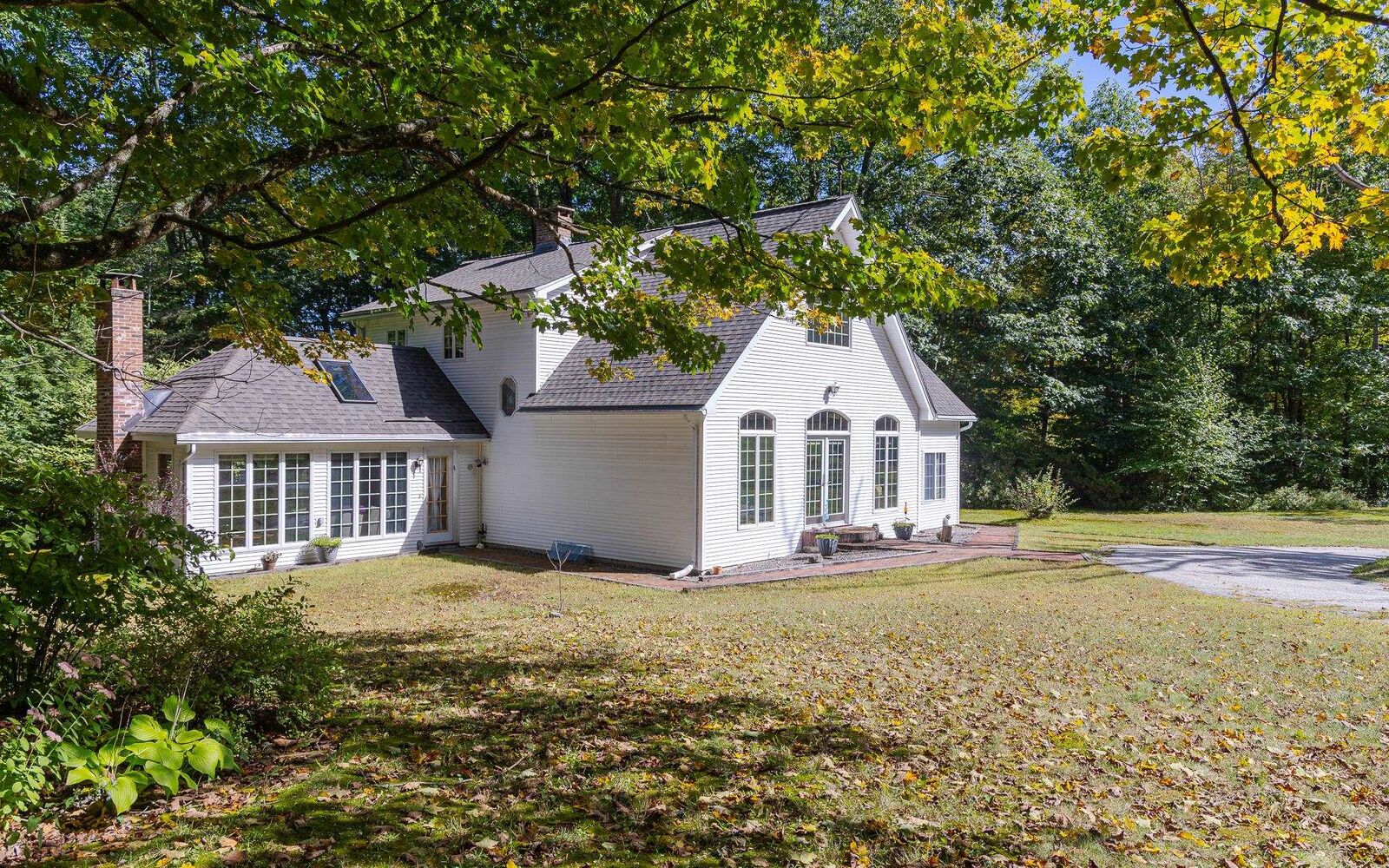 Property Photo: 249 Pond Road NH 03431