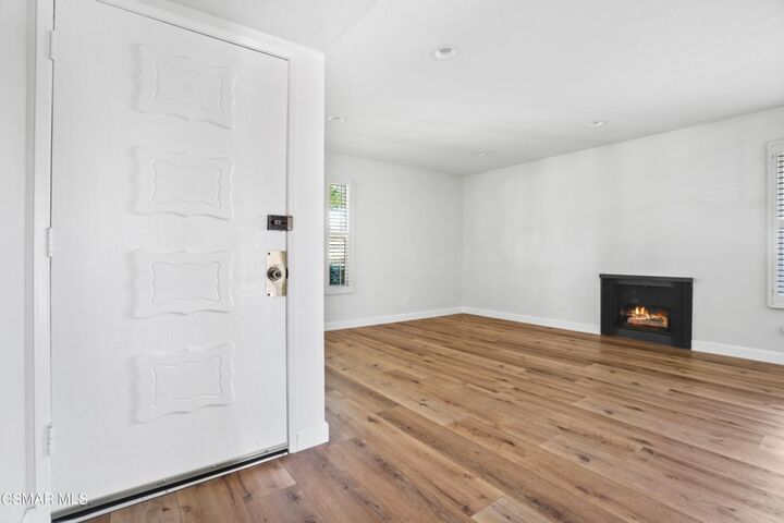 Property Photo: 4190 Lake Harbor Lane 37 CA 91361