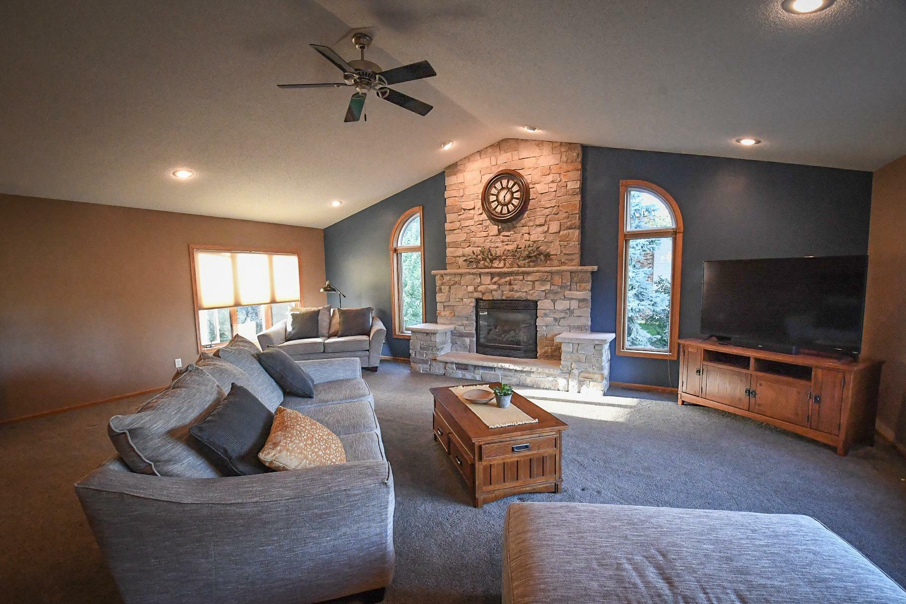 Property Photo: 825 4th Street NW MN 55920