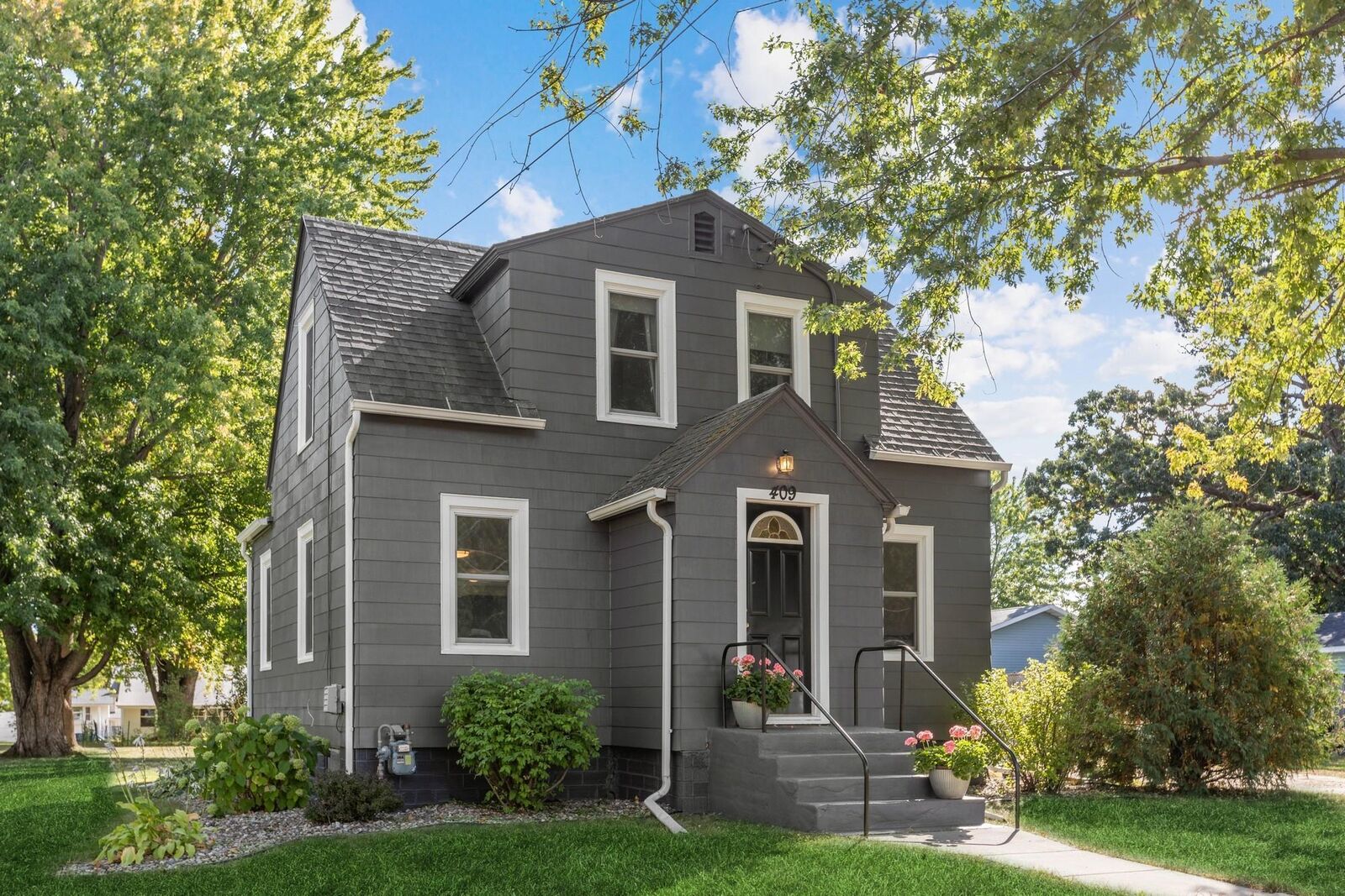 Property Photo:  409 2nd Street  MN 56017 