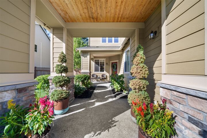 Property Photo: 14410 Parkview Court E WA 98391