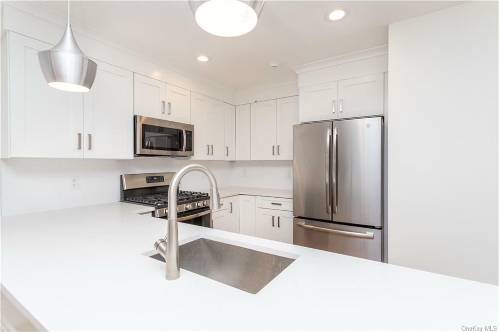Property Photo: 121 Fisher Avenue 4 NY 10606
