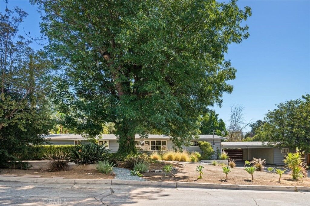 Property Photo:  500 Grove Street  CA 91024 