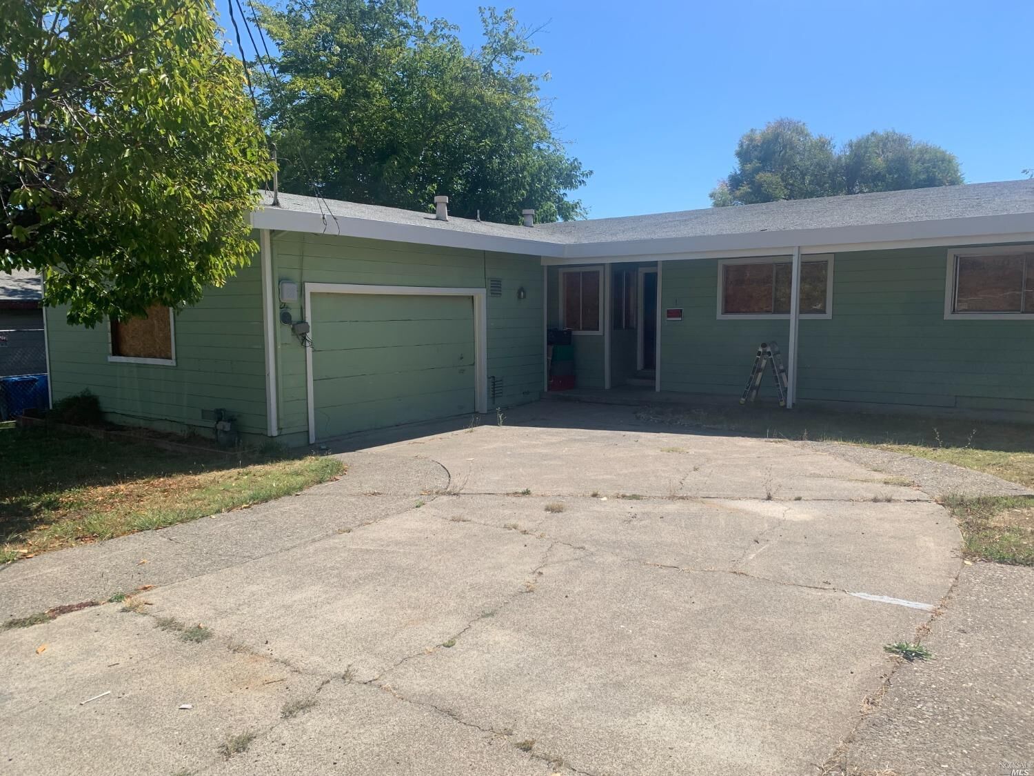Property Photo:  1 Pastel Court  CA 94947 