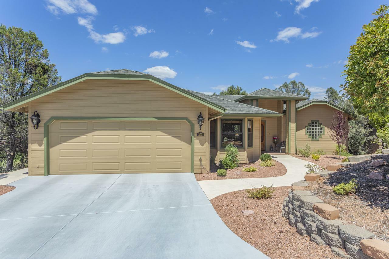 Property Photo:  205 N Trailwood Road  AZ 85541 