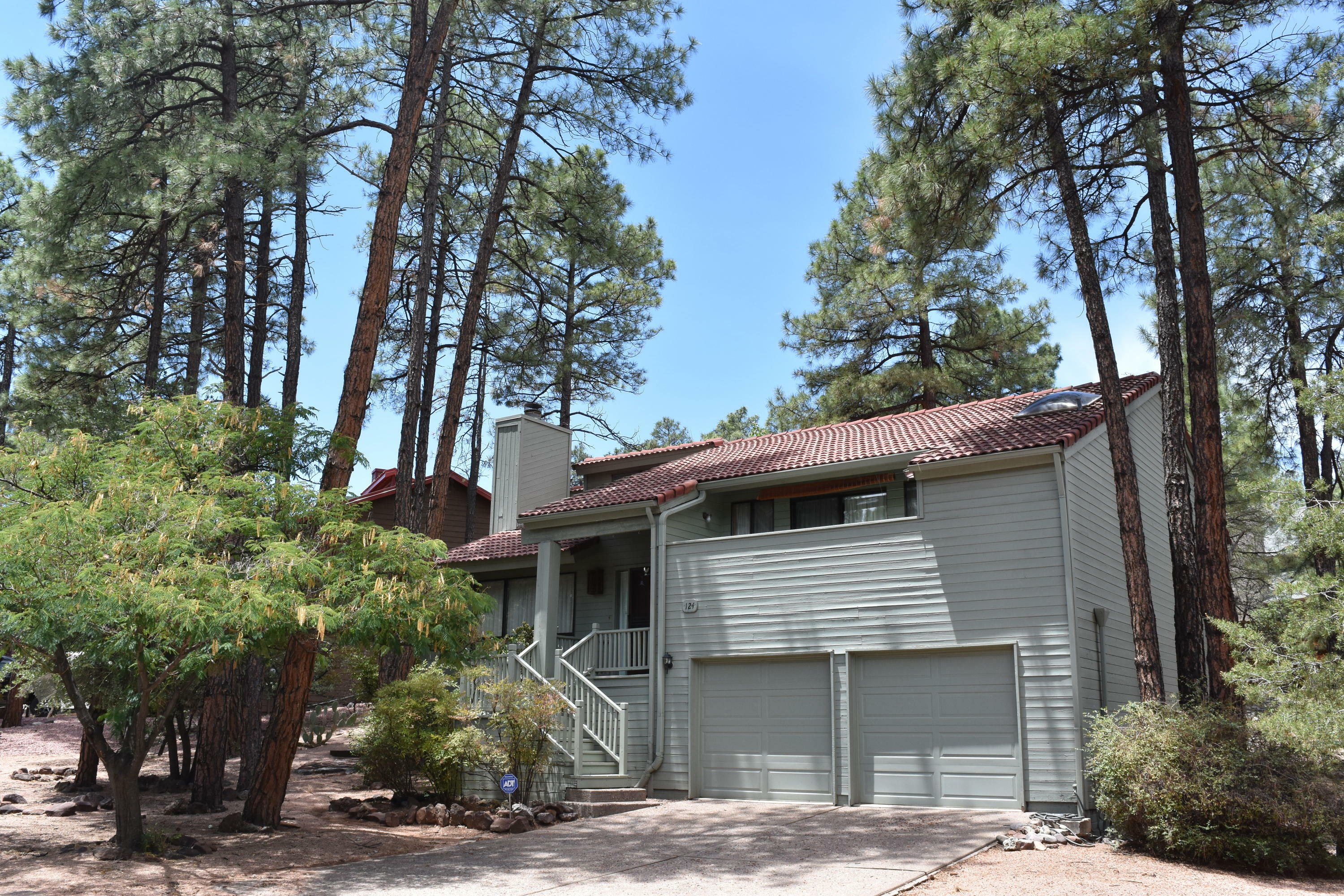 Property Photo:  124 N Parkwood Lane  AZ 85541 