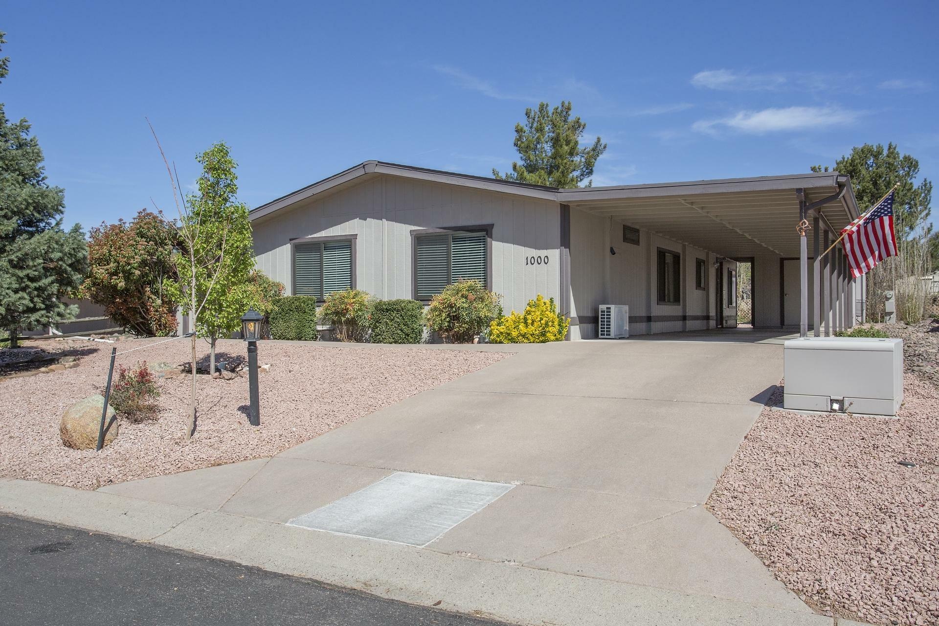 Property Photo:  1000 W Driftwood Drive  AZ 85541 