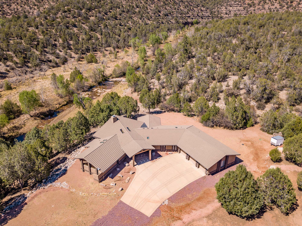 Property Photo:  199 Hillside Way  AZ 85541 