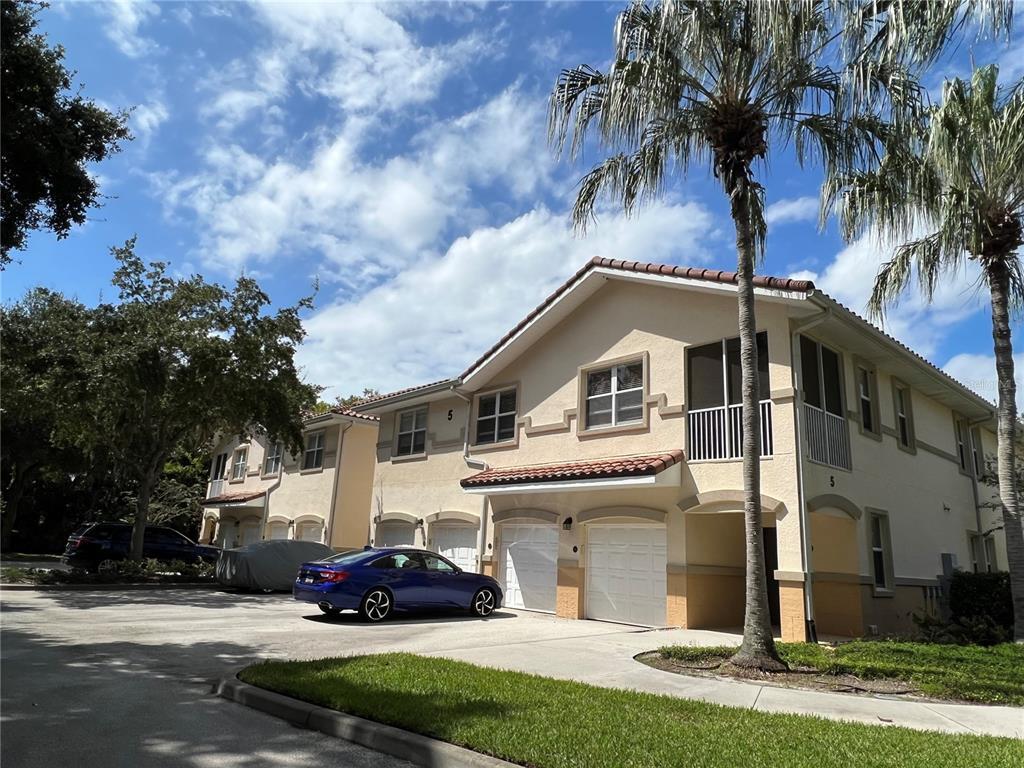 Property Photo: 5 Riverview Bend N 322 FL 32137