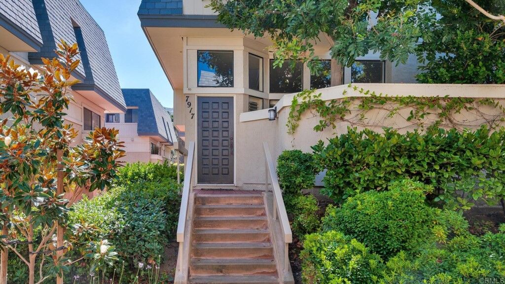 Property Photo:  7917 Caminito Del Cid  CA 92037 