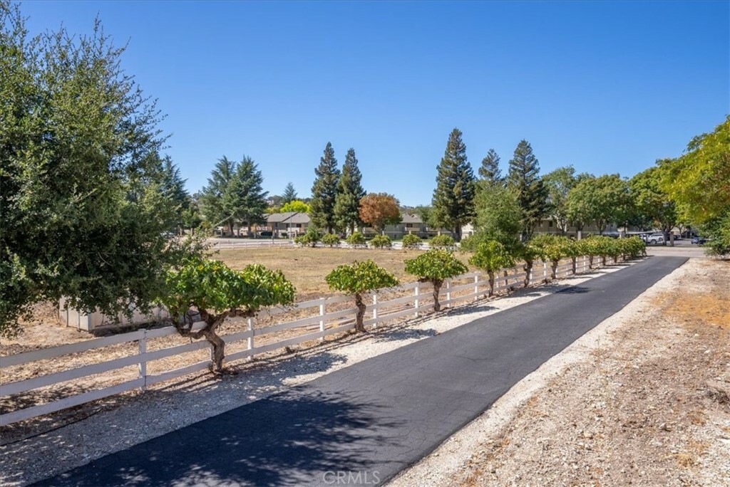 Property Photo:  2456 Creston Road  CA 93446 