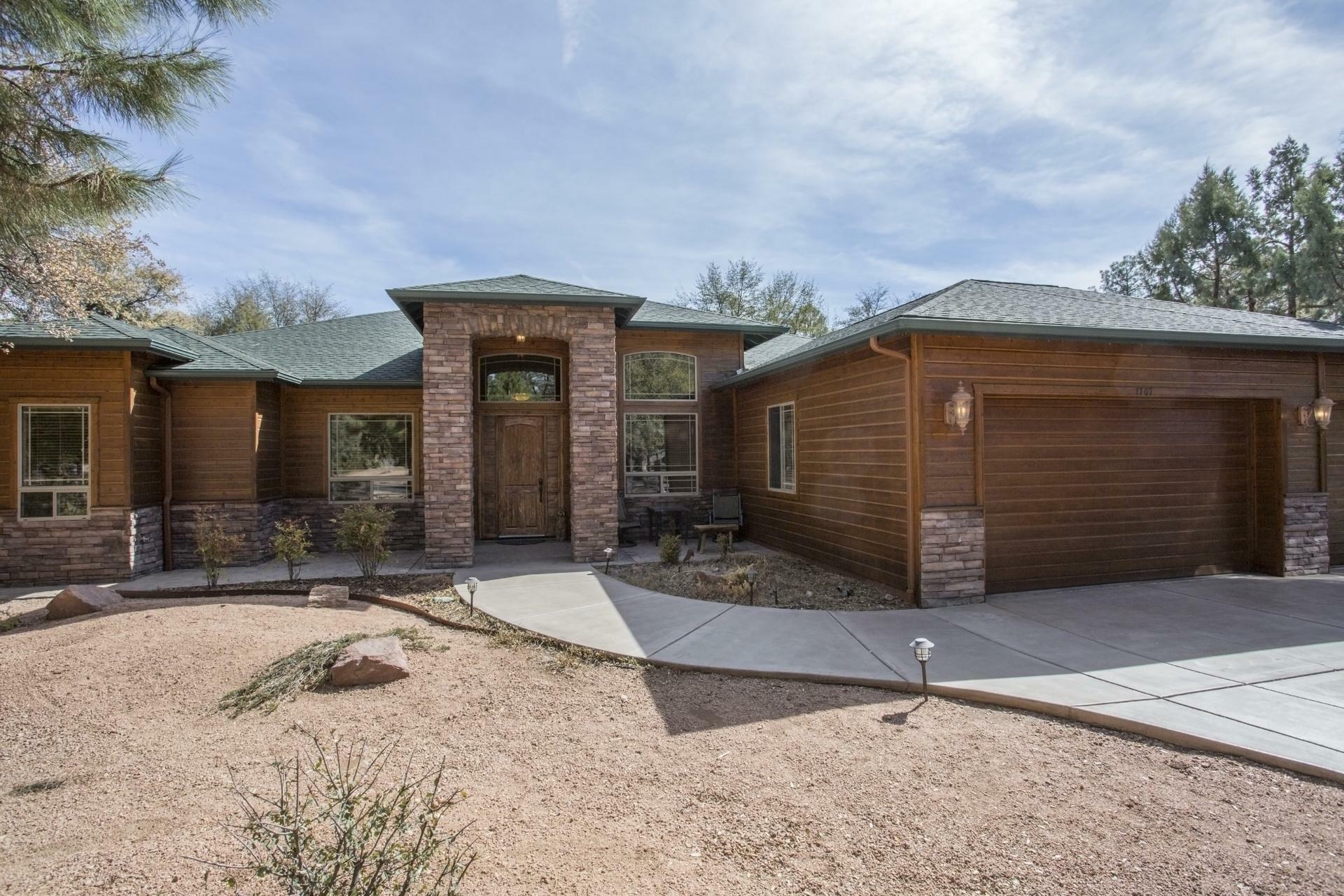 Property Photo:  1707 E Lexi Lane  AZ 85541 