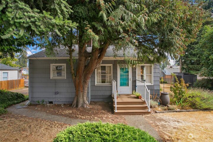 12250 4th Avenue SW  Burien WA 98146 photo