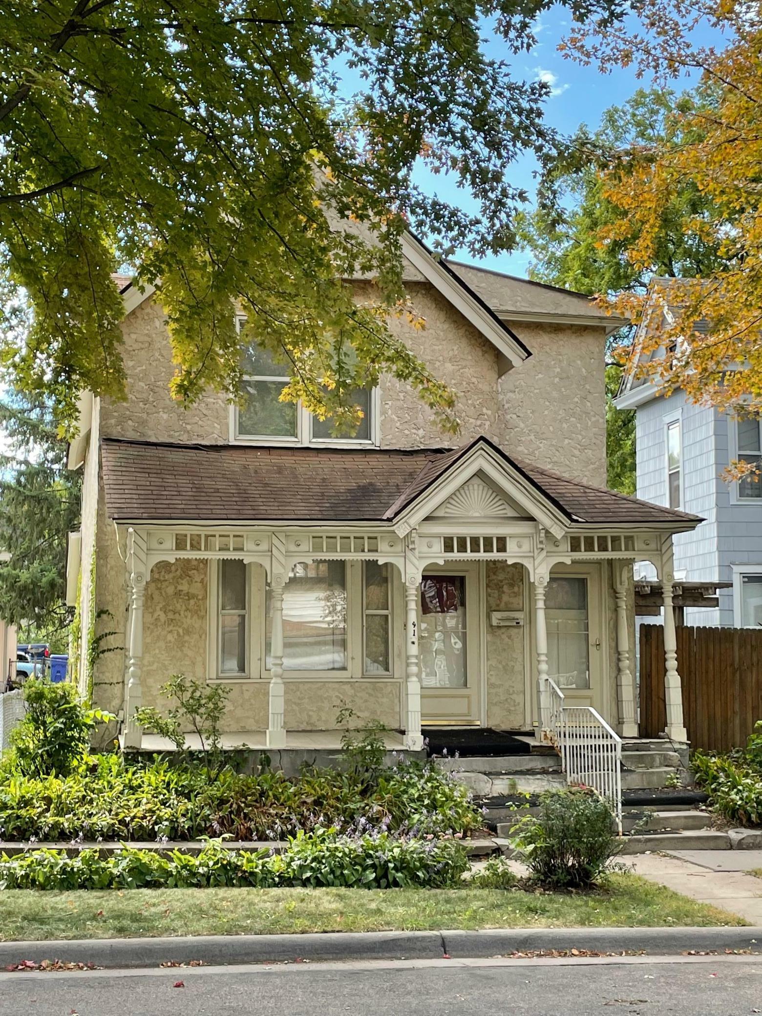 Property Photo: 918 Beech Street MN 55106
