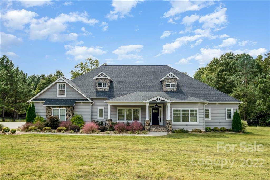 Property Photo:  2015 Roadrunner Road  SC 29710 