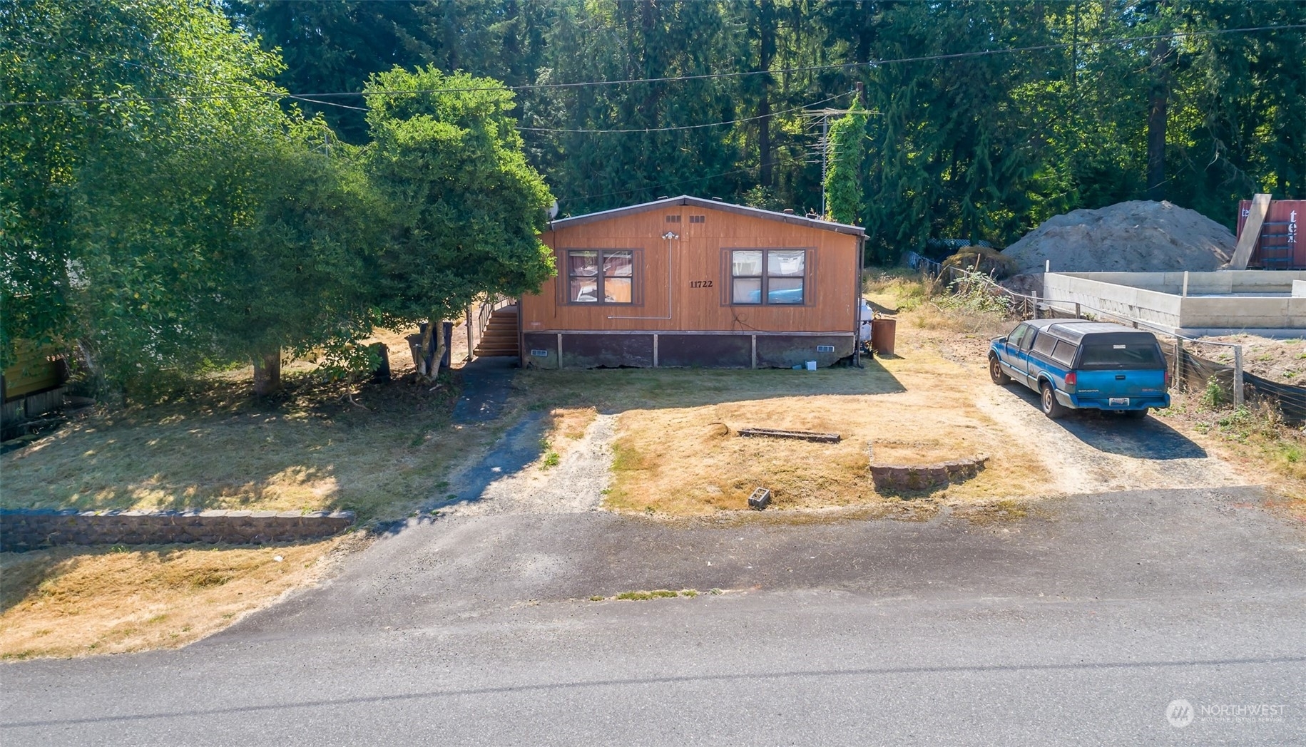 Property Photo:  11722 64th Place NE  WA 98258 