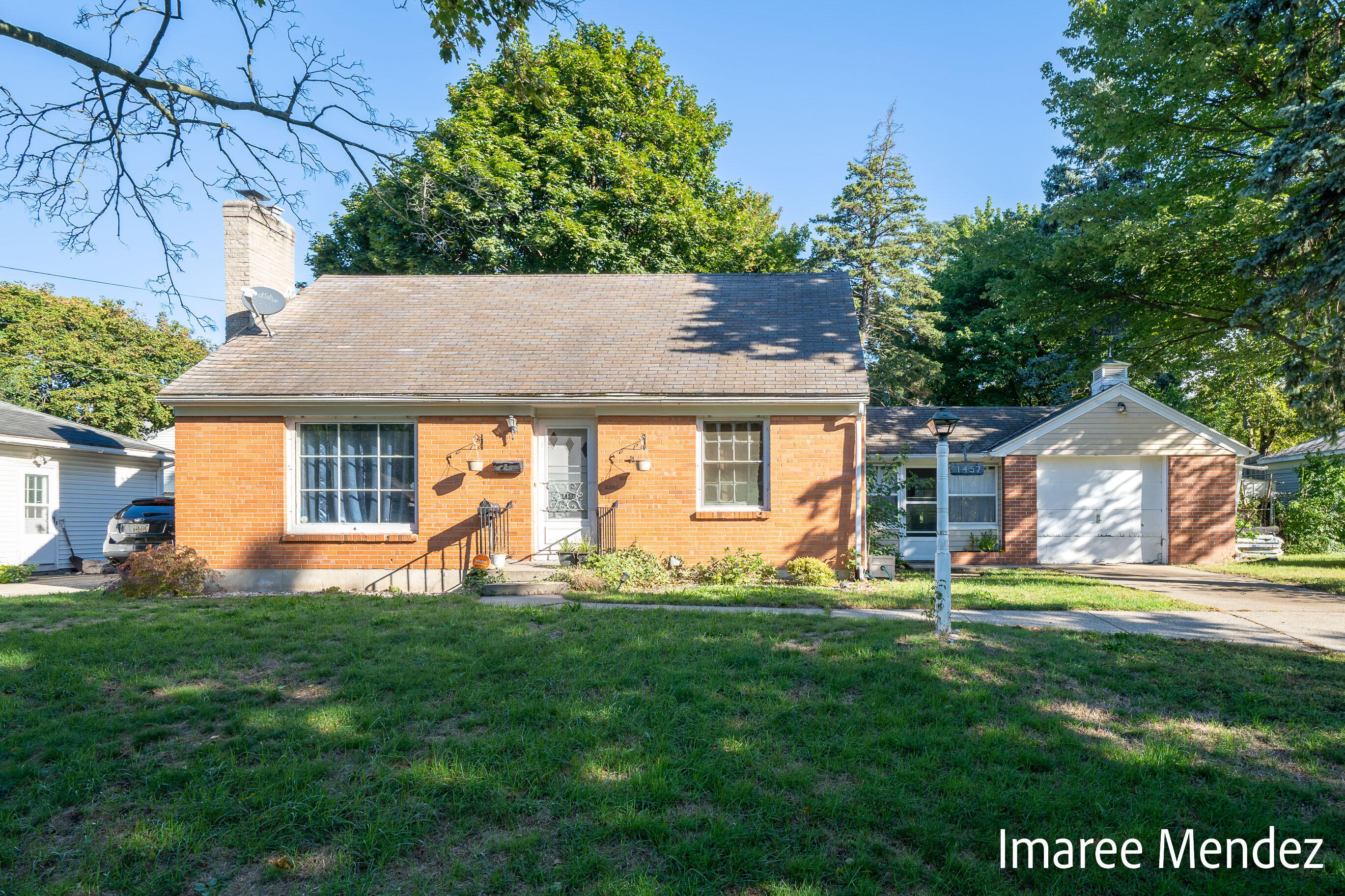 Property Photo: 1457 Hazen Street SE MI 49507