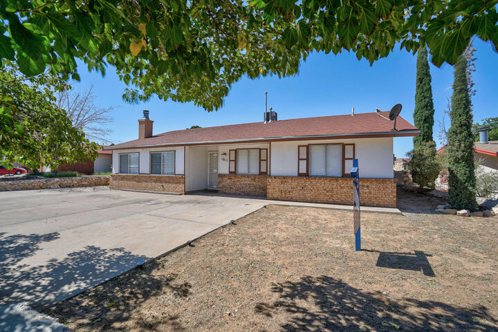 1611 Bernard Kern Drive  El Paso TX 79936 photo