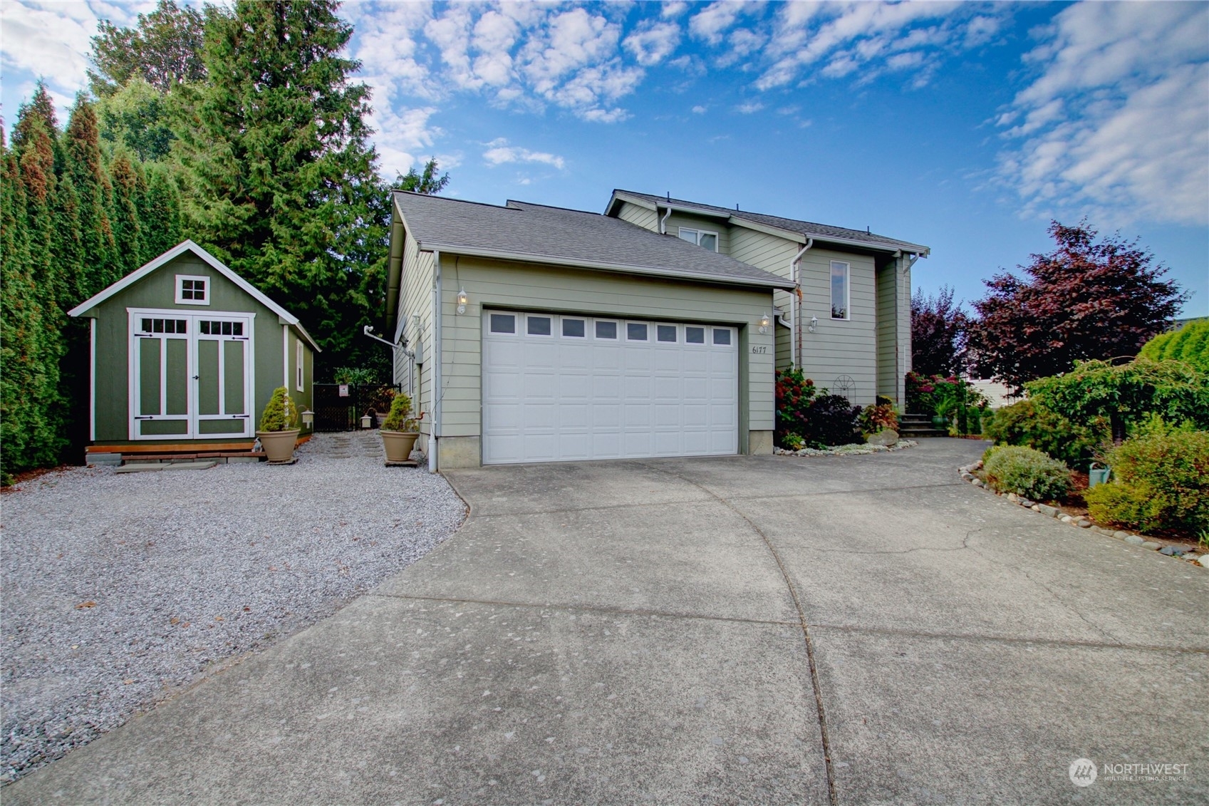 Property Photo: 6177 Glacier Place WA 98248